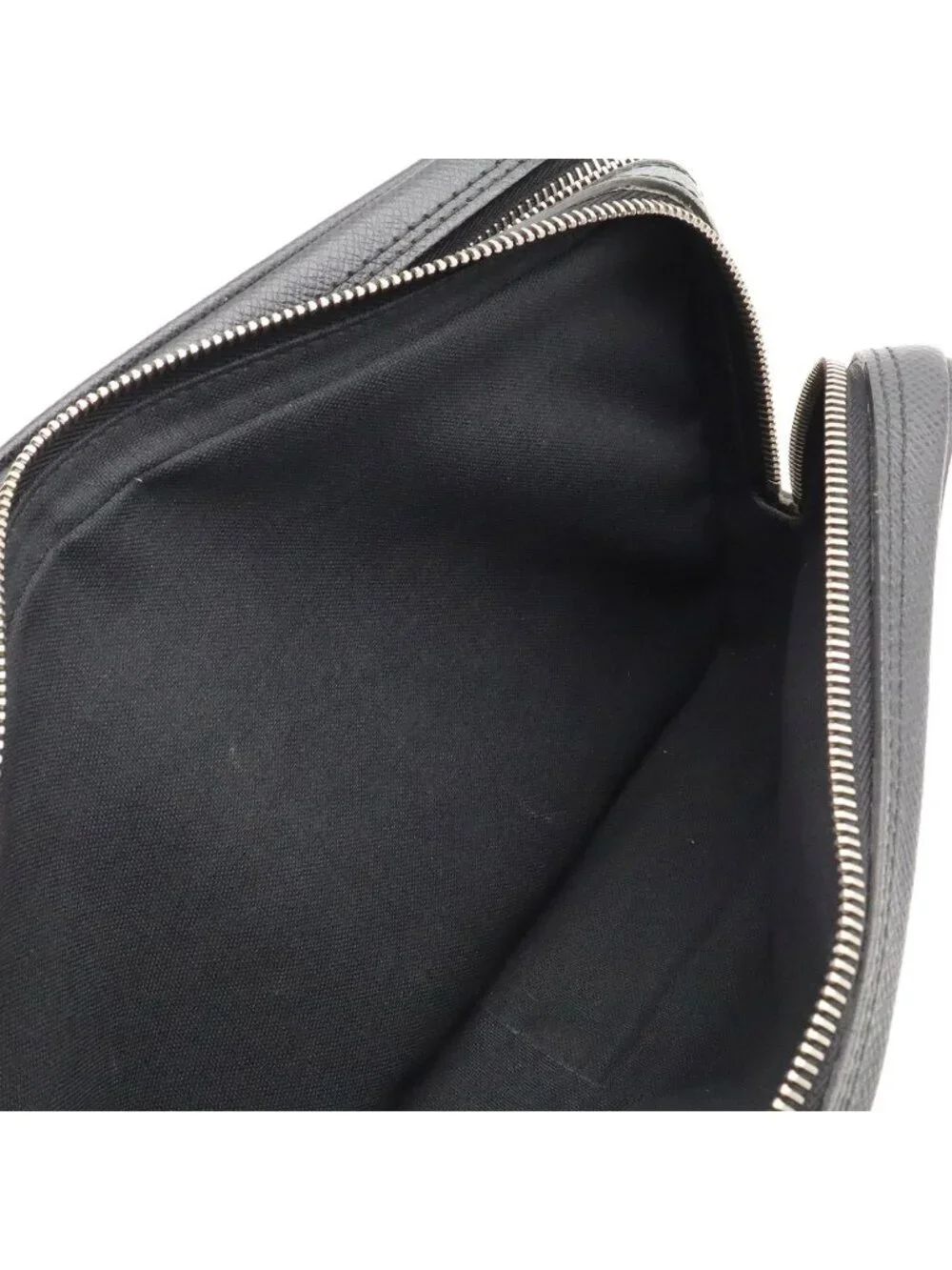 Louis Vuitton Taiga Pavel Clutch Leather Ardoise Black Silver